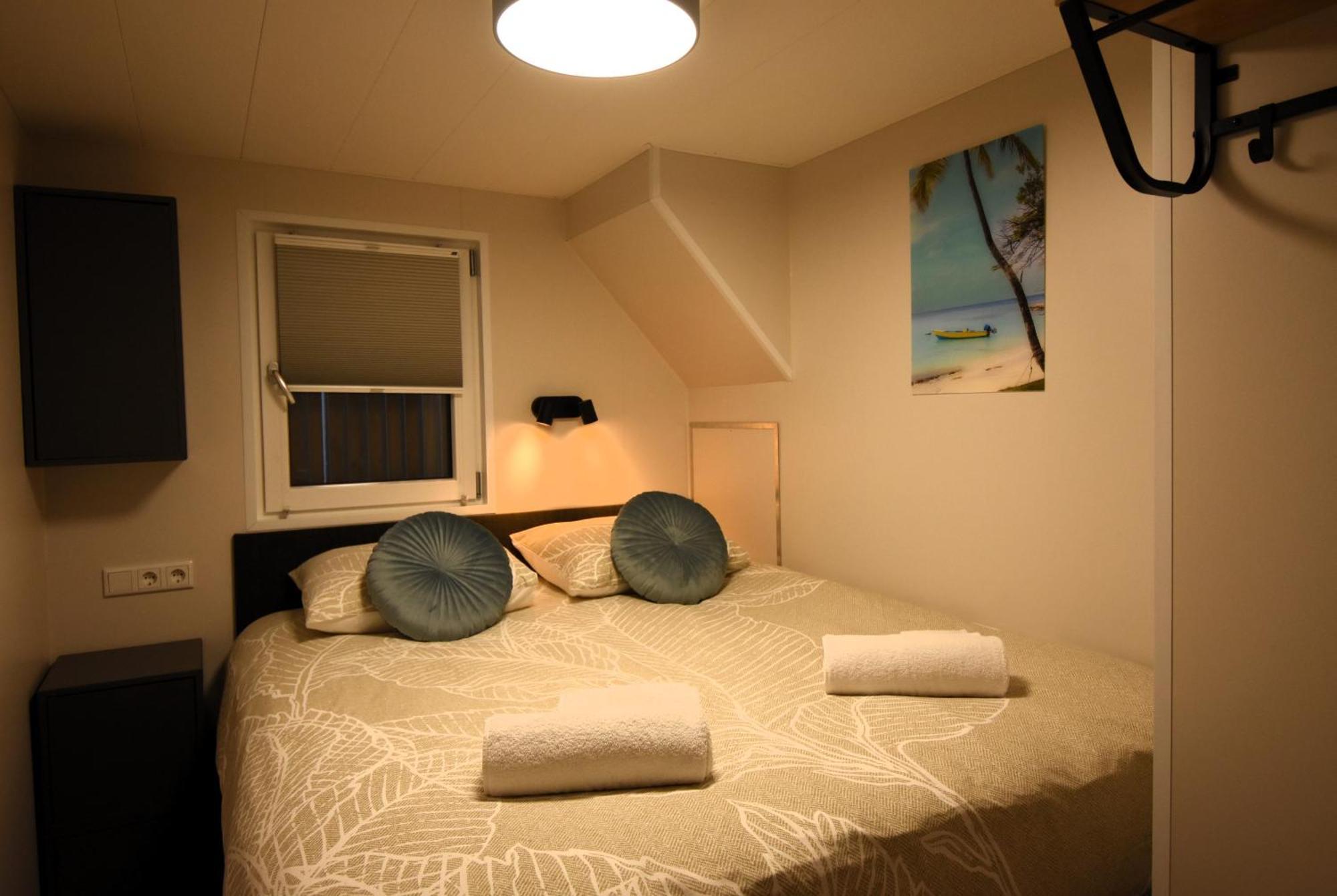 Hotel Houseboat Trinidad à Maastricht Extérieur photo